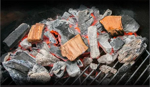 Miniatura 3 de Fire & Flavor Trozos de Madera de Manzana para Ahumar y Asar a la Parrilla - Totalmente Naturales, de Larga Duración con un Sabor Ligeramente Dulce