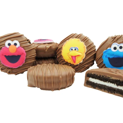 Miniatura 69 de Galletas de la marca Philadelphia Candies cubiertos por ambos lados de chocolate negro y con leche, y crema de cacahuete de la marca Nutter Butter