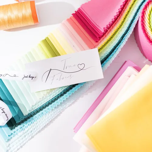 Miniatura 4 de True Fabrics Solids Radiance - Tela precortada (cuadrados de 5 pulgadas)