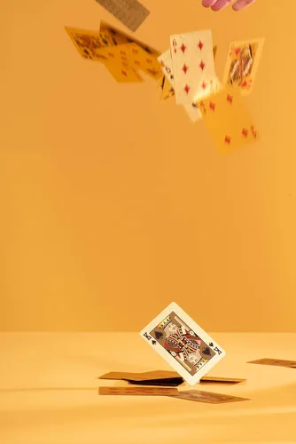 Miniatura 3 de Fotorama Gold Games - Cartas de juego doradas, Pro-Shuffle, resistentes al agua, ideales para cualquier juego de cartas, trucos de magia, verdadero