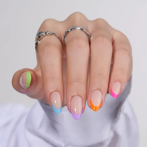 Miniatura 13 de BTArtbox Uñas Postizas Blancas Cortas a Presión - Uñas Postizas de Gel Suave en Forma de Almendra, Uñas Blancas con Pegamento para Uñas, Uñas