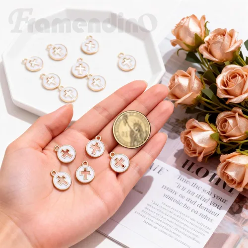 Miniatura 3 de Framendino, Paquete de 100 Dijes de Cruz de Esmalte y Colgantes de Cruz Hueca para Hacer Pulseras, Collares y Joyas de Bricolaje