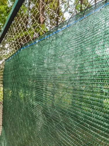 Miniatura 6 de WindscreenSupplyCo] Rollo de tela para sombra con ojales de 60% 1.78 m x 30.48 m, red resistente a los rayos UV para jardín, invernadero, flores