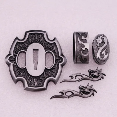 Miniatura 47 de Espada samurái japonesa KOSHIRAE – TSUBA FUCHI KASHIRA MENUKI 68-100