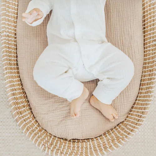 Miniatura 6 de Konssy Sábanas de muselina para cuna de bebé para niña y niño, paquete de 2, sábanas ajustadas transpirables para cuna de bebé aptas para cuna