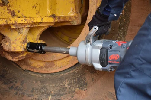 Miniatura 9 de Ingersoll Rand Power Tools Modelo W9691 - Llave de impacto inalámbrica de 1 pulgada de torsión elevada de 20 V, ajuste de torsión de 3000
