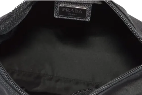 Miniatura 6 de Prada Vela Nylon Beauty Bag Estuche de maquillaje cosmético - Negro Silver-tone hardware Zipper closure Interior zipper pocket Dust bag and