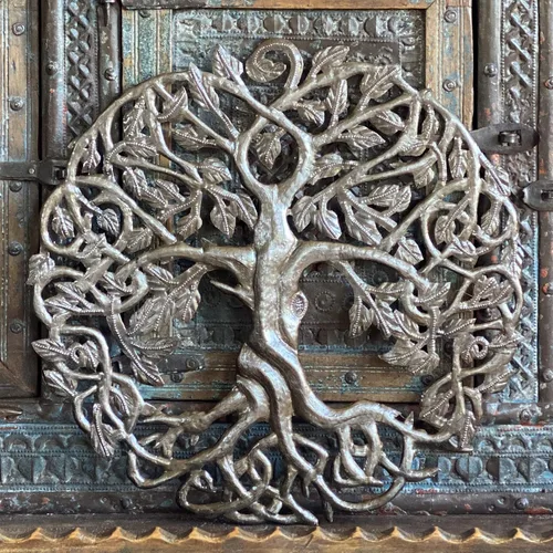 Miniatura 2 de Arte de pared de árbol de la vida, redondo de 17.25 pulgadas, decoración de arte de metal haitiano, árboles genealógicos celtas, placa moderna