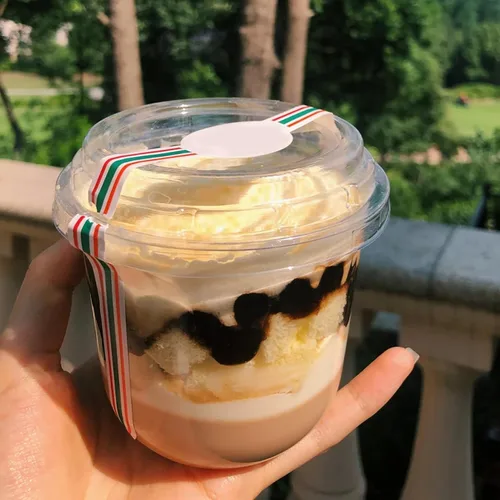 Miniatura 5 de Paquete de 100 vasos de plástico desechables apilables transparentes de 10 onzas con tapas planas, tazas de helado PET de 10.1 fl oz con tapas