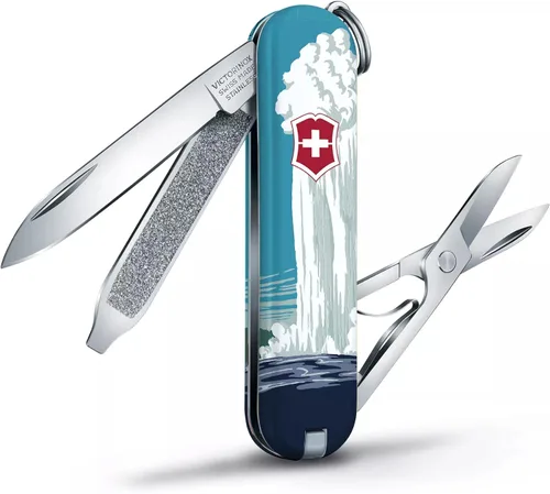 Miniatura 2 de Victorinox Cuchillo clásico SD Swiss Army, compacto, 7 funciones, navaja de bolsillo de fabricación suiza con hoja pequeña, destornillador y llavero
