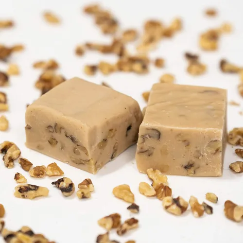 Miniatura 2 de Nuts To You Smooth and Creamy Butter Pecan Kettle Fudge Dulce gourmet fresco Dulce artesanal decadente y delicioso