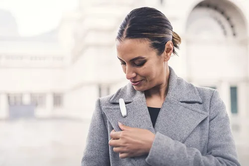 Miniatura 4 de Airvida M1 - Collar purificador de aire portátil (blanco, 17.7 pulgadas) - Limpiador de aire iónico personal con 3 modos, hasta un 99% de reducción