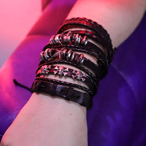 Miniatura 7 de Eigso Pulsera de cuero punk con calavera para mujer + cinturón de cuero de calavera para mujer
