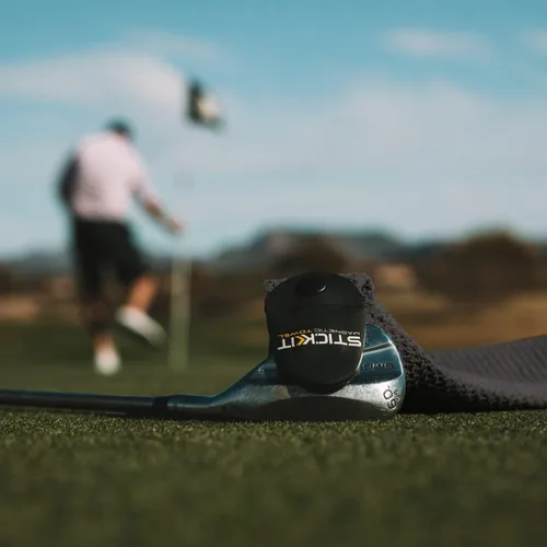 Miniatura 8 de STICKIT Toalla de golf magnética – Ultra absorbente con tejido de gofre de microfibra e imán extraíble – Toalla de golf con imán para bolsas, palos
