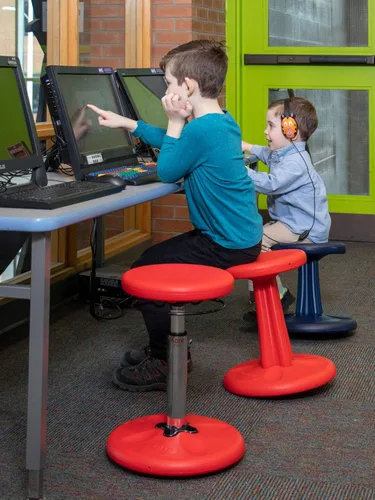 Miniatura 5 de Silla bamboleante para niños y adolescentes, para una experiencia activa donde los niños ya no tendrán que sentarse fijamente, "el mejor asiento