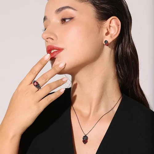 Miniatura 2 de Jeulia Juego de anillos de compromiso de calavera de 2.55 quilates, plata de ley, corte de corazón, diamantes rojos, anillos de rubí, circonita