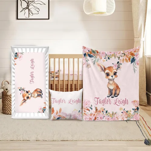 Miniatura 16 de Juego de ropa de cuna personalizado Duckbe - Diseño de oso con nombre personalizado para guardería de bebé, juego de 3 piezas - Manta suave