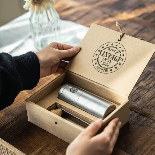 Miniatura 4 de Molinillo de café vintage Inox, fabricado en Japón, pulido a mano, hoja de cerámica, acero inoxidable, tratamiento de envejecimiento, irrompible