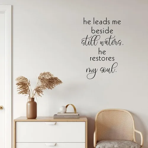 Adhesivo decorativo de vinilo con frase en inglés «He Leads Me Beside Still Waters He Restores My Soul» (Él Leads Me Beside Still Waters He Restores