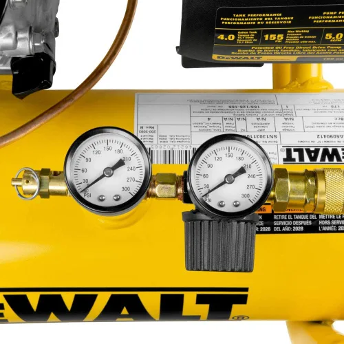 Miniatura 5 de DeWalt Compresor de aire de accionamiento directo del motor Honda sin aceite portátil de 4 galones (DXCMTA5590412)