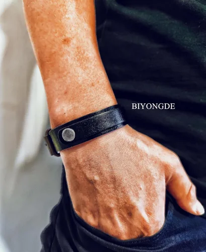 Miniatura 3 de Pulsera de cuero negro de 0.7 in de ancho con remaches, para hombre, ajustable, cierre de hebilla, masculino