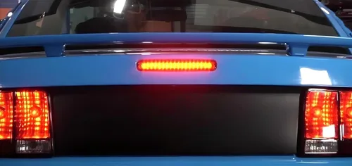 Miniatura 9 de iJDMTOY Reflector de Lente Ahumada LED Completa de Cromo Luz de Freno Tercera Compatible con Ford Mustang 2005-2009, Alimentada por 16 Emisores LED