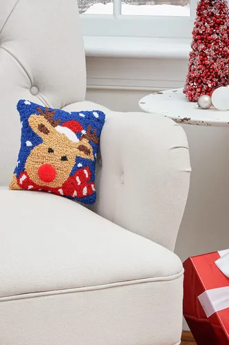 Miniatura 4 de C&F Home Sombrero de Papá Noel con gancho de Navidad pequeña y pequeña almohada decorativa de 8 x 8 pulgadas, Navidad, vacaciones de invierno, copos