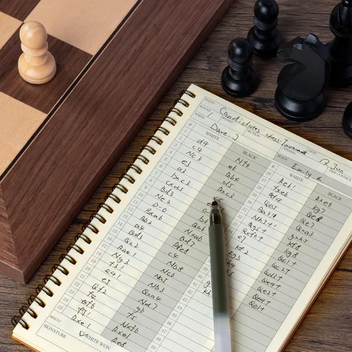 Miniatura 2 de A&A Paquete de 2 marcadores de ajedrez, 50 juegos grabables, 100 movimientos por juego, marcador de ajedrez de protección ocular/5.5 x 8.25 pulgadas.
