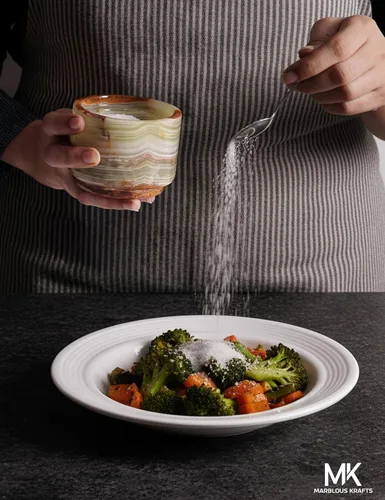 Miniatura 2 de MARBLOUS KRAFTS - Recipiente de sal de mármol con tapa y cuchara de 3" en piedra verde, plato de sal navideño decorativo para almacenamiento