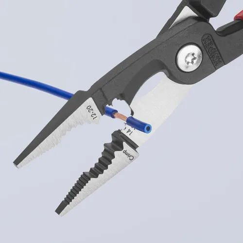Miniatura 7 de Knipex Tools 13 82 8, Alicates de instalación eléctrica 6 en 1 con mango de agarre cómodo, Rojo y Azul