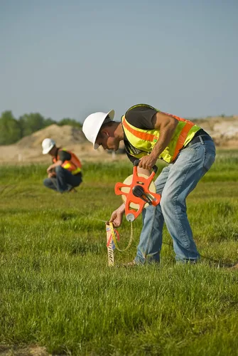 Miniatura 5 de Lufkin FE200D 1/2" x 200' Cinta métrica de ingeniero de fibra de vidrio Hi-Viz® naranja, 1