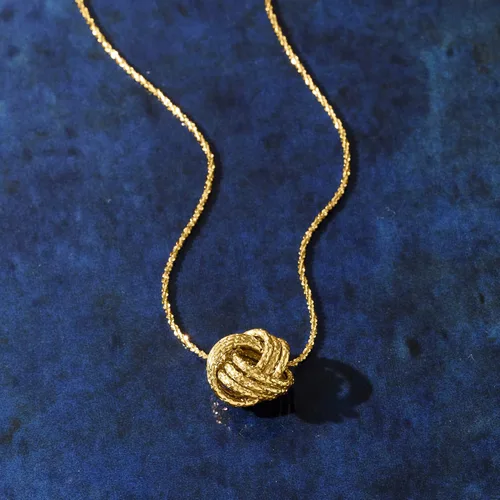 Miniatura 4 de Ross-Simons - Collar texturado con nudo del amor de oro amarillo italiano de 14 qts
