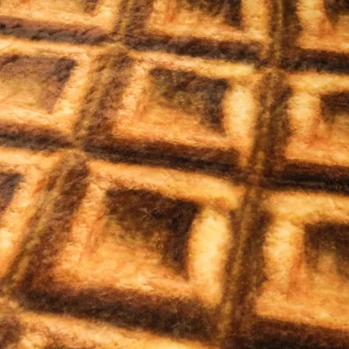 Miniatura 6 de Bnuitland Manta Divertida de Waffle, 300 GSM Manta de Comida Gigante Divertida Novedosa Realista de Doble Cara con Bolsa para Adultos y Niños, Manta