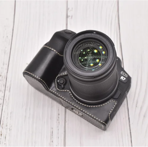 Miniatura 3 de Rieibi EOS R7 Quality PU Leather Half Case - Agarre para cámara sin espejo Canon EOS R7 - Negro