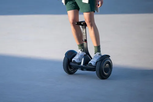 Miniatura 10 de Segway Ninebot S2 - Patinete eléctrico de autoequilibrio, velocidad máxima de 11.2 mph, rango de 21.7 millas con altura ajustable, aeropatineta