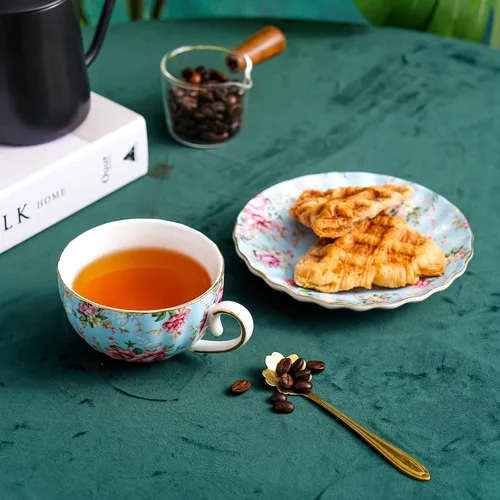 Miniatura 8 de Agyiuns Taza de té y platillos, tazas de té floral de 6.4 onzas con borde dorado, taza de té de porcelana, tazas de café capuchino espresso con Azul