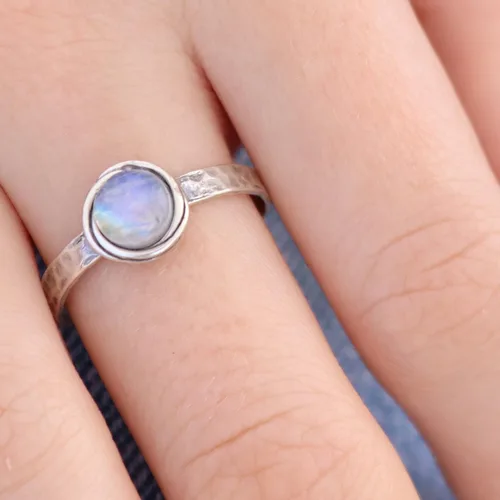 Miniatura 18 de Anillo de plata de ley con piedras preciosas para mujer, anillo apilable de piedra martillada, anillo de piedra natal