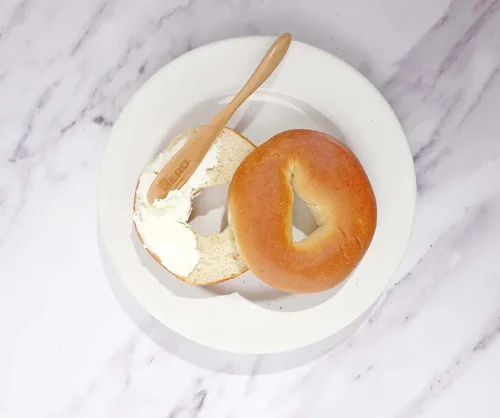 Miniatura 5 de Hero Classic Plain Bagel - 4 g de carbohidratos netos, 19 g de proteína, alta fibra, 130 calorías por porción (10 bagels, 2 paquetes de 5)