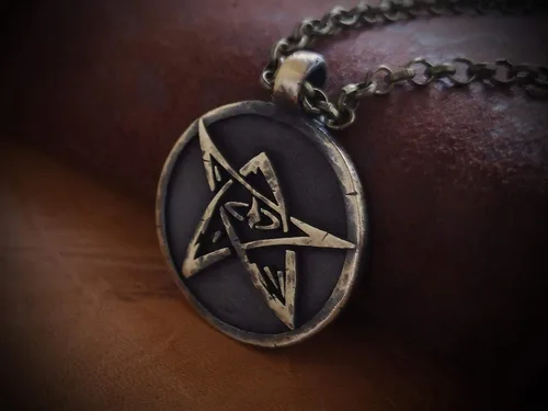 Miniatura 5 de Baldur Jewelry - Collar con colgante de pulpo de Lovecraft Cthulhu en plata de ley 925, símbolo amarillo, hecho a mano, amuleto de Necronomicum
