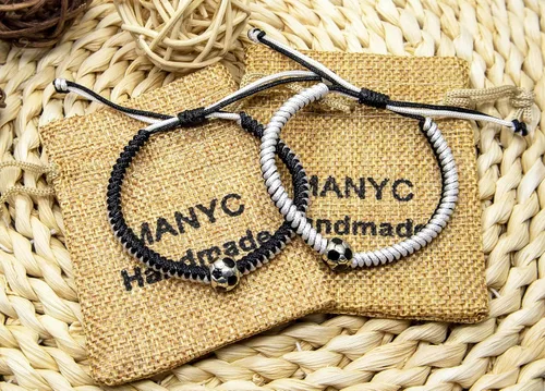 Miniatura 19 de MANYC - Pulseras de fútbol para hombres, mujeres y niños, accesorios elegantes para fanáticos del fútbol, regalos de espíritu de equipo para niños