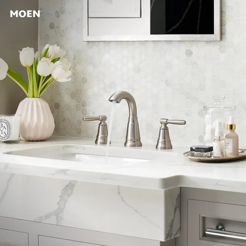 Miniatura 6 de Moen Halle – Grifo de baño tradicional extendido con resistencia a manchas, acabado de níquel, con montaje de desagüe para aplicaciones de 3