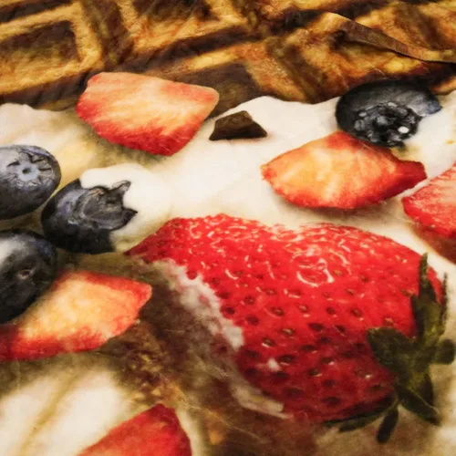 Miniatura 8 de Bnuitland Manta de gofres divertida, 300 GSM, manta gigante de comida realista de doble cara con bolsa de almacenamiento, regalo novedoso para Fruit