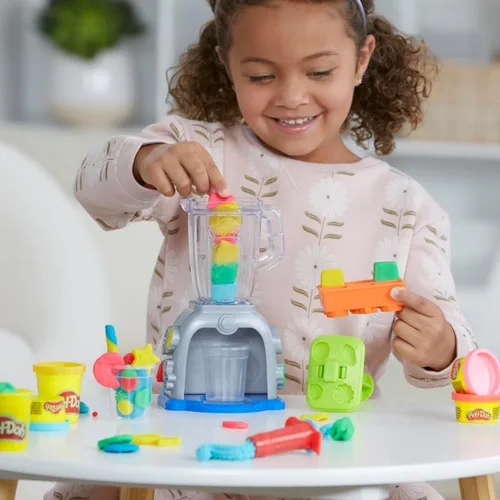 Miniatura 10 de Play Doh Swirlin' Smoothies Juego de Licuadora de Juguete, Electrodomésticos de Cocina de Juego, Juguetes de Artes y Manualidades para Niñas y Niños