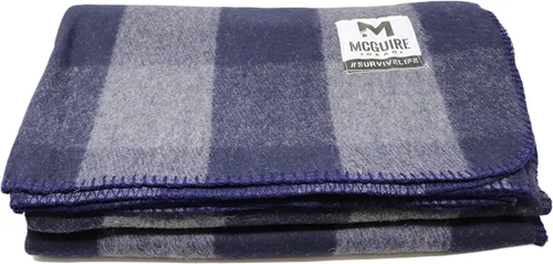 M MCGUIRE GEAR Manta de lana cálida a cuadros para campamento, hogar, supervivencia o primeros auxilios, 64 x 90 pulgadas (gris/azul marino)