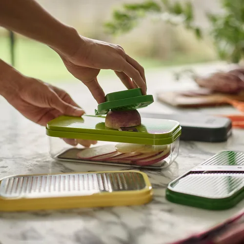 Miniatura 5 de Joseph Joseph Multi-Prep - Juego multifuncional compacto 4 en 1, picador y cortador de verduras de cocina, rallador de queso, rebanador de verduras