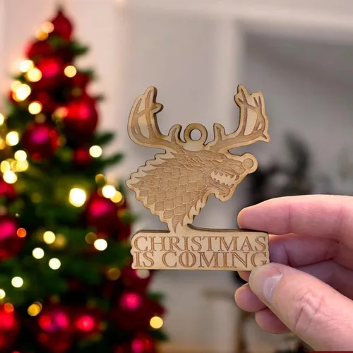 Miniatura 3 de Adorno – Se acerca la Navidad – Madera Cruda 4 x 3 pulgadas