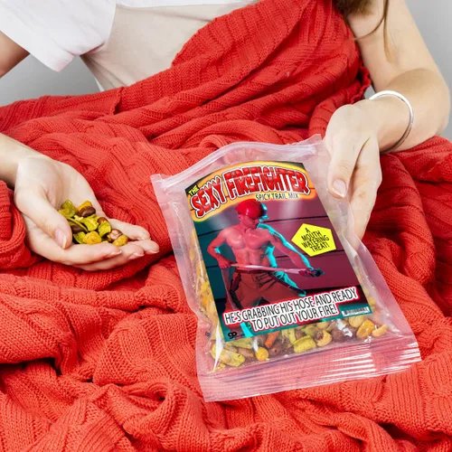 Miniatura 5 de Sexy Firefighter Trail Mix – Regalos de bombero para hombres – Ideas de regalo temáticas de bomberos – Regalos de bomberos para hombres adultos