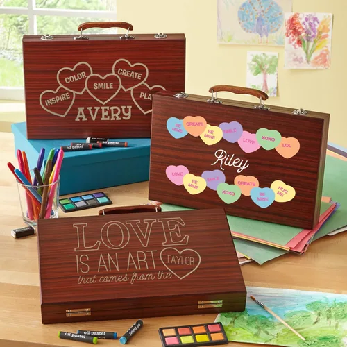 Miniatura 3 de Let's Make Memories - Juego de arte de lujo personalizado de 80 piezas para niños - Estuche de madera - Crayones al óleo, lápices