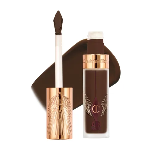 Miniatura 12 de Charlotte Tilbury AIRbrush Corrector de desenfoque impecable – Corrector para ojeras, manchas y más – Hidratante, cobertura completa con un acabado