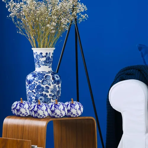 Miniatura 4 de Winlyn 12 calabazas decorativas de tela pequeña en azul y blanco, chinoiserie chic, calabazas de espuma de 3 pulgadas para regalos, otoño, boda
